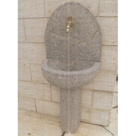 Fontana a muro in granito